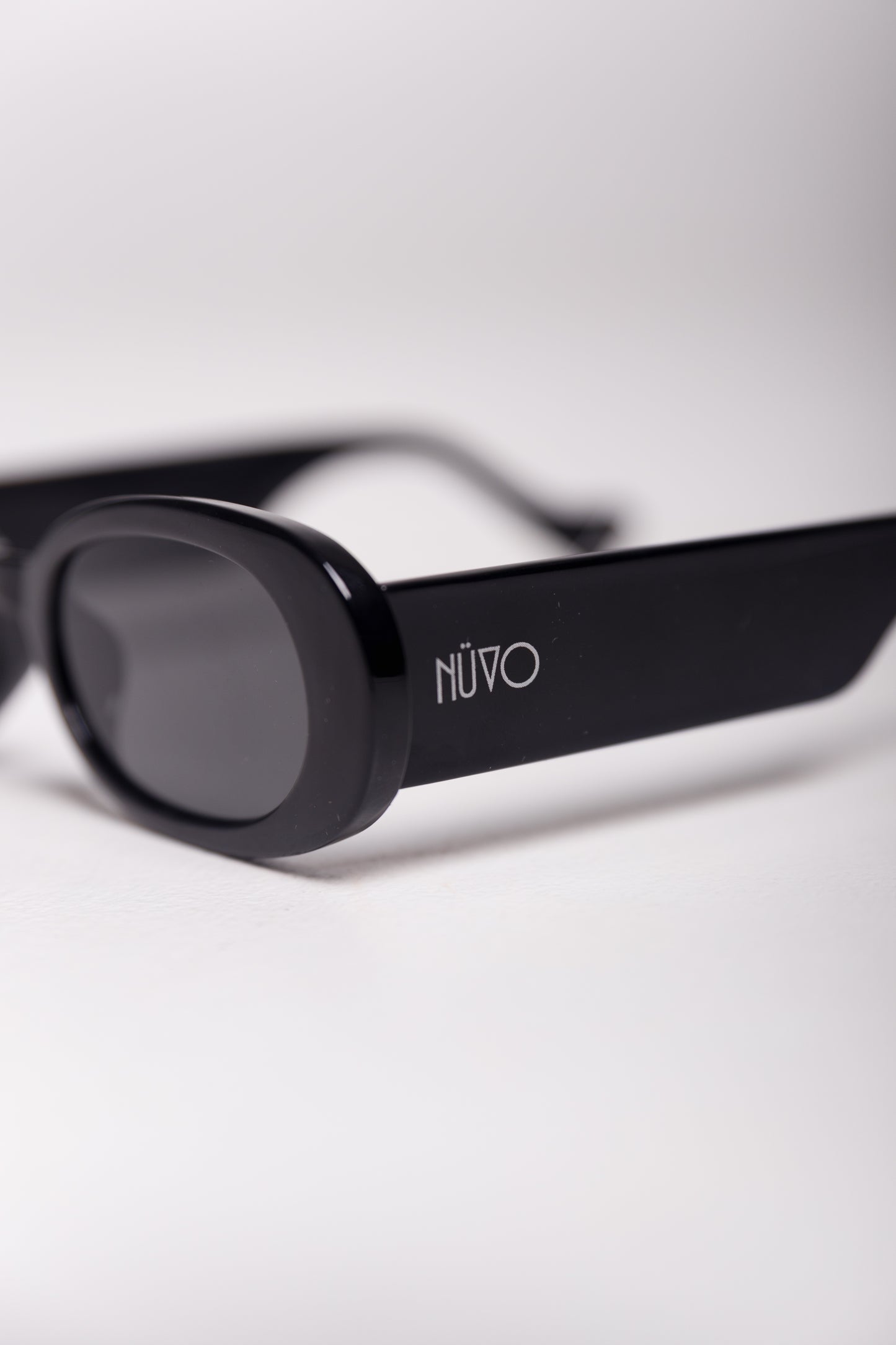 NIKKI | Onyx